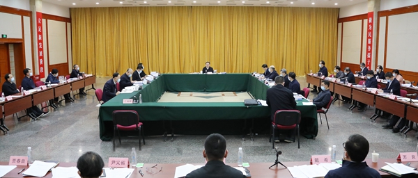 國資委黨委認真傳達學習中央經濟工作會議精神 堅決落實黨中央決策部署 以國資央企高質量發展為穩定宏觀經濟大盤作出更大貢獻